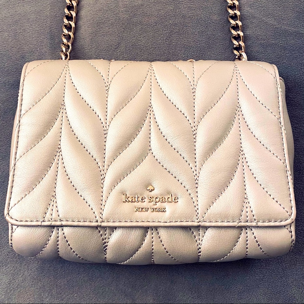 NWOT Kate Spade Metallic White Quilted Crossbody